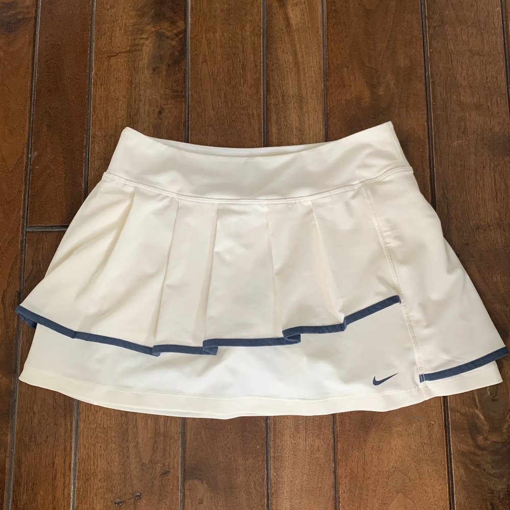 Nike Tennis Skirt Women's Size Small White/Ivory